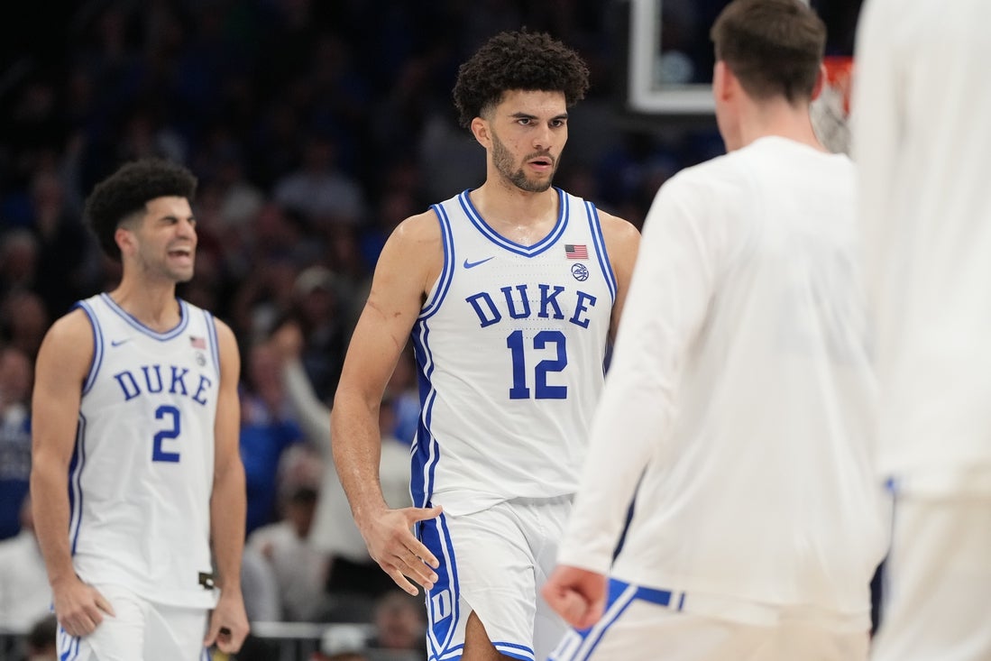 Duke shrugs off health questions, sets sights on Siena