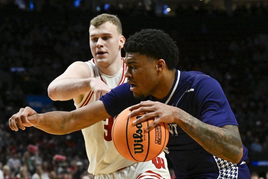 Chase Johnston’s first 2-pointer allows No. 12 High Point to upset No. 5 Wisconsin