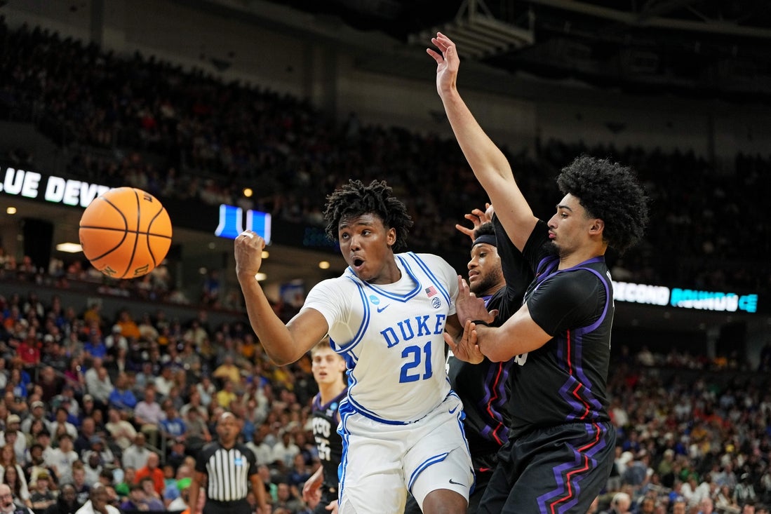 Healthier Duke takes on resurgent St. John’s in Sweet 16 showdown