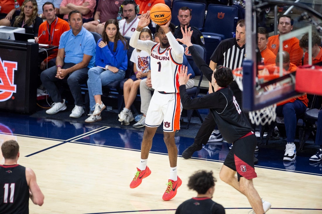 Kevin Overton’s 23 points push Auburn past Seattle, into 2nd round of NIT