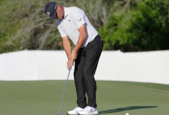 Woodland Holds Nerve in Houston to Seize Narrow Lead as Comeback Story Nears Stunning Triumph