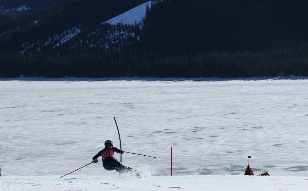 Shiffrin Roars to Record-Tying Slalom Victory as Overall World Cup Battle Intensifies