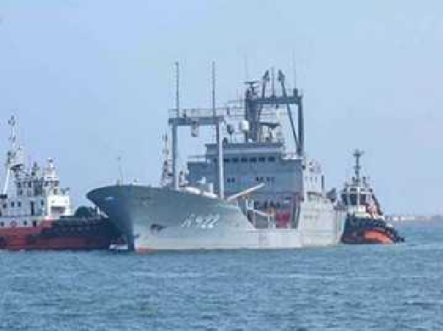 Iranian Naval Vessel Interned by Sri Lanka After Captain Surrenders Ship Amid Regional Hostilities