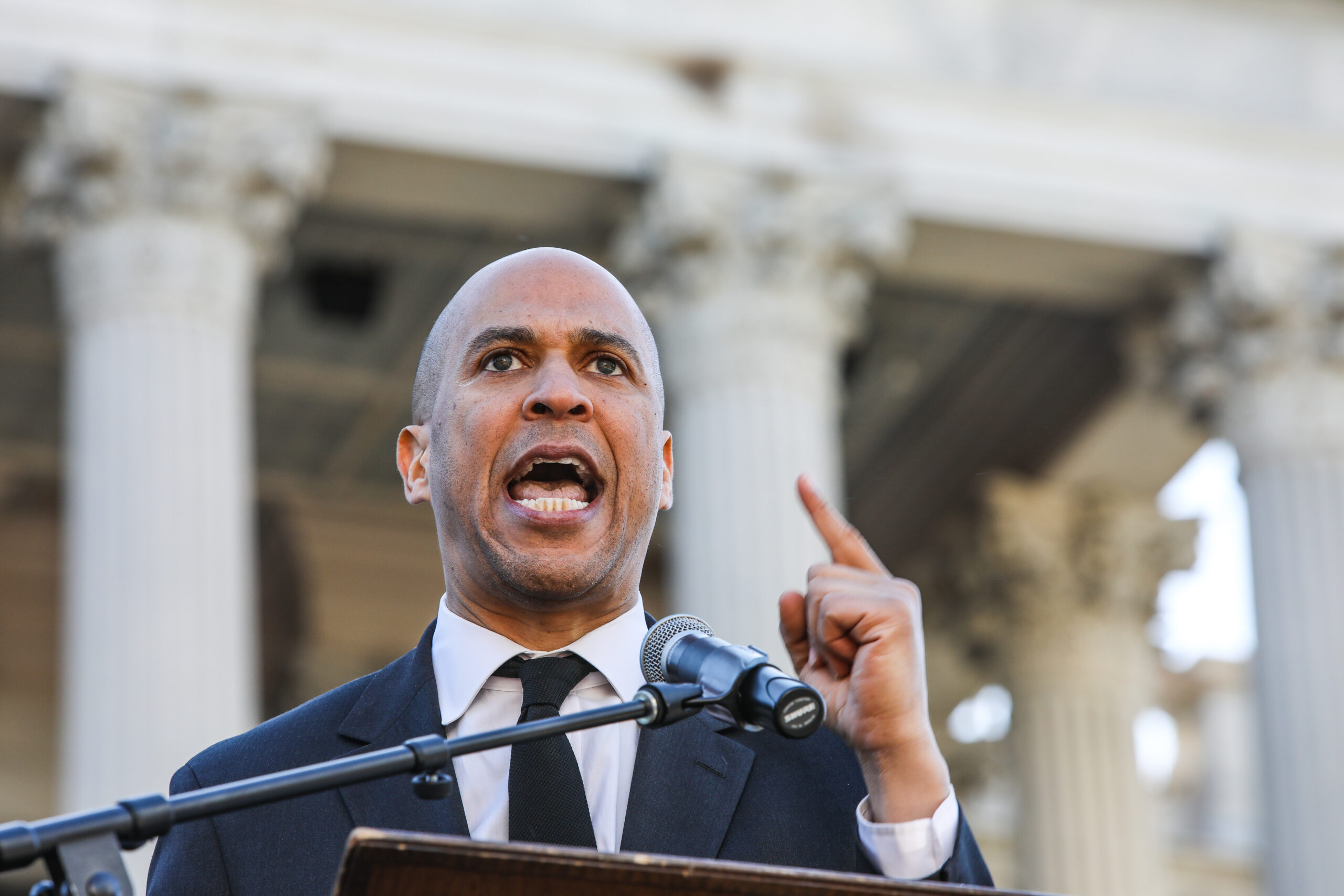 Booker Introduces Proposal to Eliminate Federal Income Tax on First $75,000 of Earnings