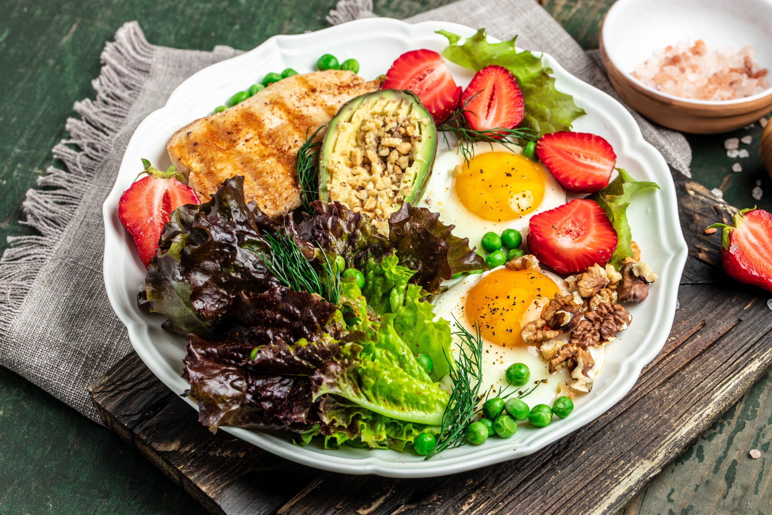 Low-Carb, High-Fat Diet Linked to Improved Body Composition in Older Adults Study Finds