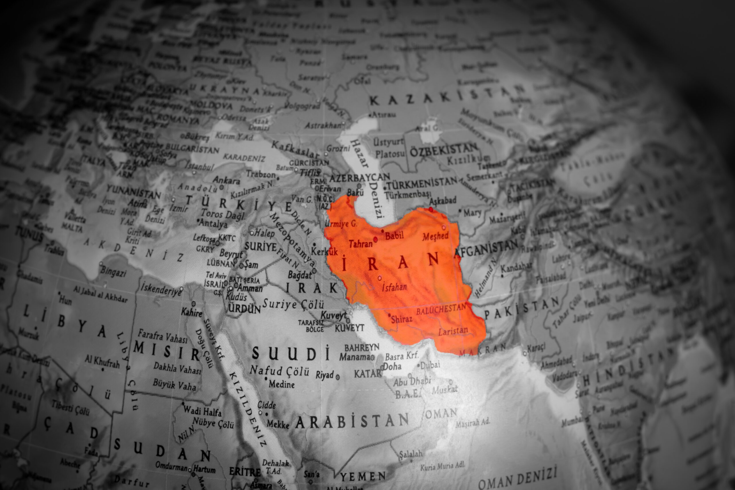 Iran Threatens Strait Closure as Missile Strikes Hit Near Israeli Nuclear Site and U.S. Poll Shows Growing Concern