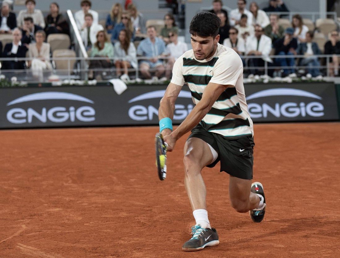 Carlos Alcaraz and Jannik Sinner cruise in Monte Carlo