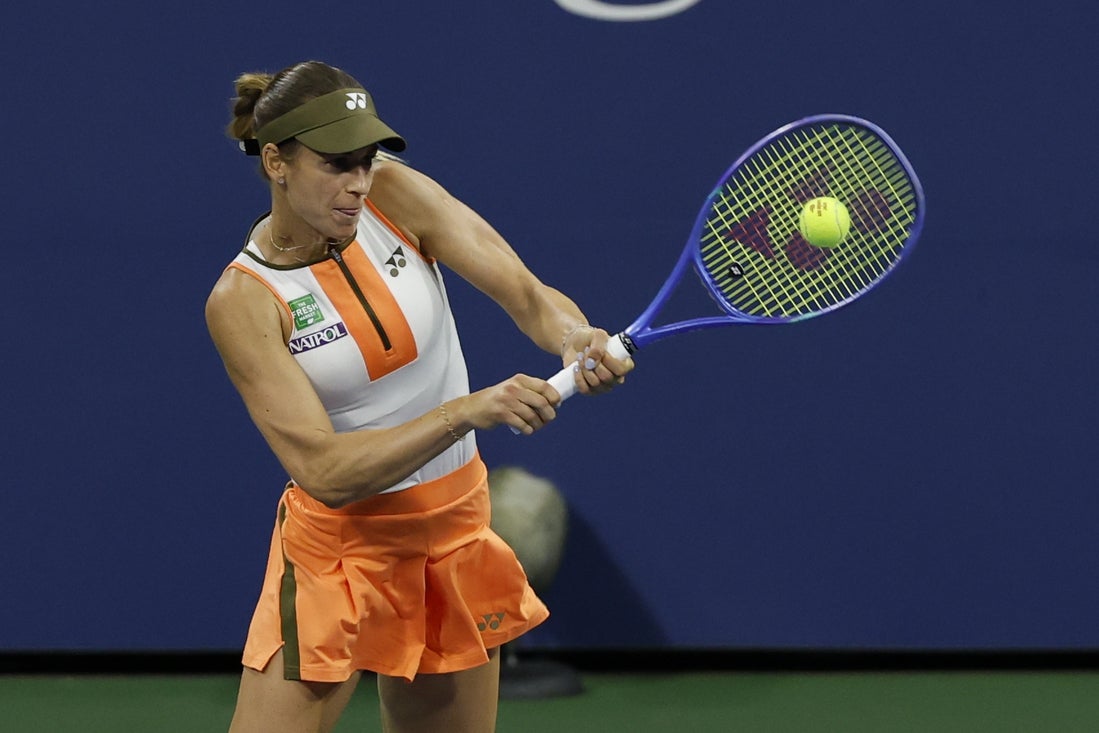 Anna Bondar upends Elina Svitolina in Madrid