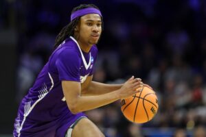 Kentucky adds Furman transfer Alex Wilkins