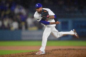 Dodgers RHP Edwin Diaz (elbow surgery) out till second half