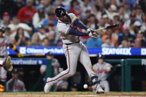 Phillies 'got to keep fighting' as Braves on verge of sweep