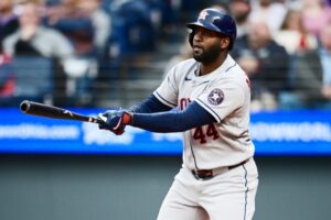 Late 6-run rally carries Guardians past Astros