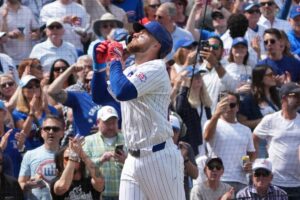 Cubs win in extras to post 9th straight, send Phils to 9th consecutive loss