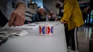 Candidates clamor for Carter’s open seat