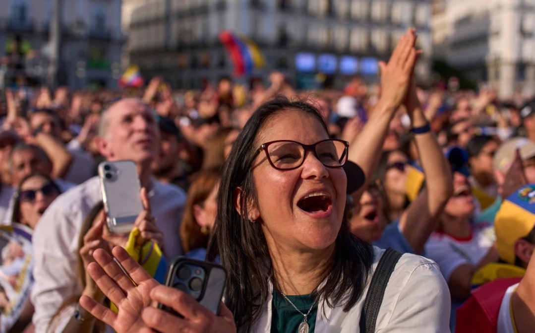 Venezuelan Opposition Leader María Corina Machado Draws Thousands in Madrid as Political Divisions Spill Into Europe