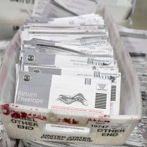 Postal Workers Union Launches National Campaign Defending Mail Voting Amid Renewed Political Tensions