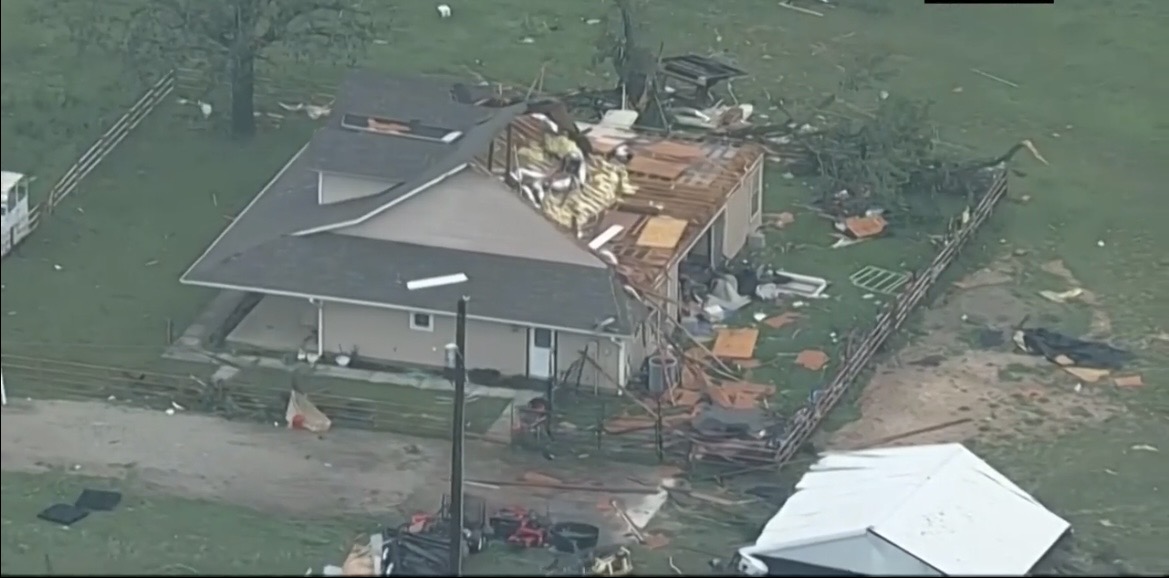 Deadly Tornadoes Tear Through North Texas, Leaving Trail of Destruction and Displacement