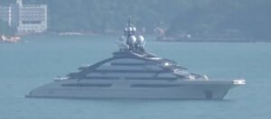 Russian-Linked Superyacht Clears Hormuz Corridor as U.S. Blockade Limits Civilian Traffic