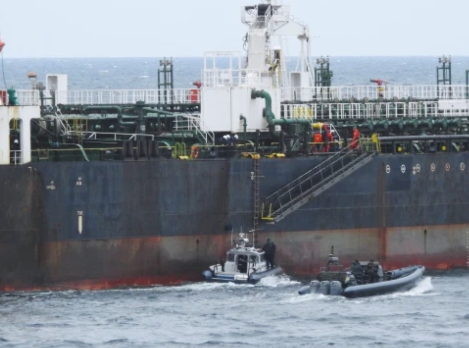 Sweden Releases Sanctioned Tanker After Failing to Link Vessel to Baltic Sea Oil Spill