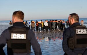 Britain and France Strike Major Funding Deal to Intensify Crackdown on Channel Migrant Crossings