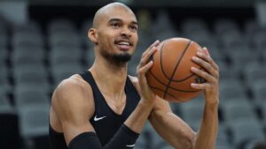 Spurs' Victor Wembanyama enters concussion protocol, will not return for remainder of Game 2 of Spurs-Trail Blazers series