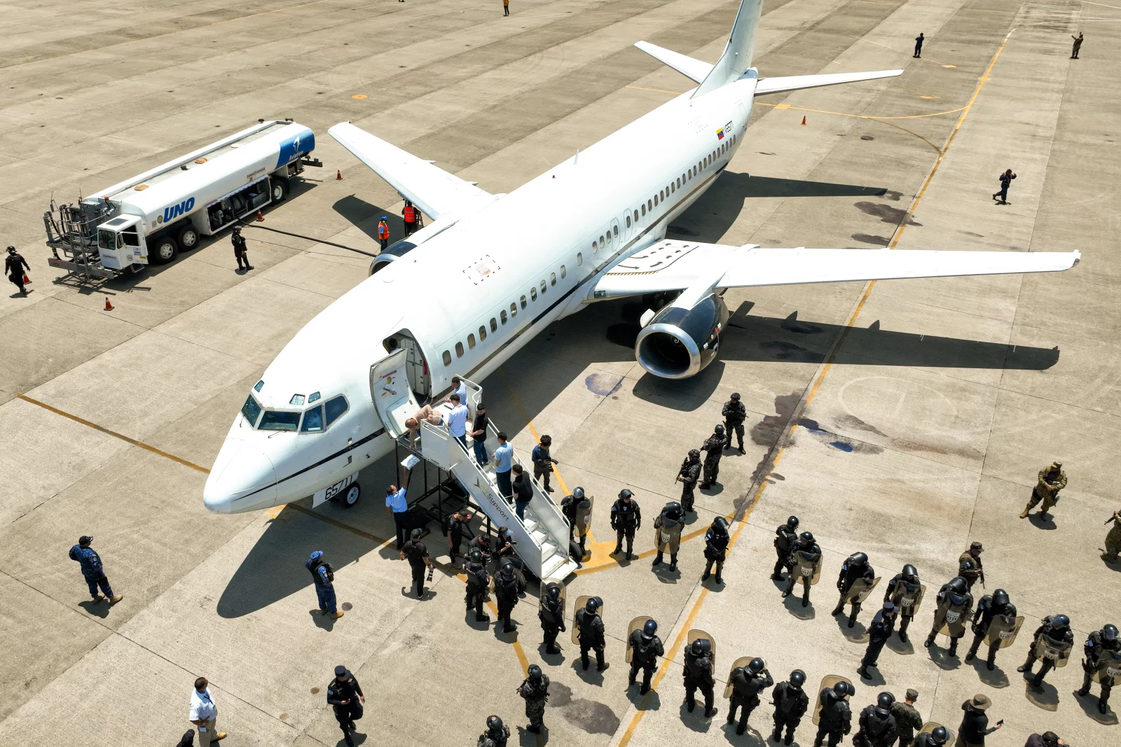 U.S. Transfers 15 Illegal Migrants to Congo Under Expanded Third-Country Deportation Policy