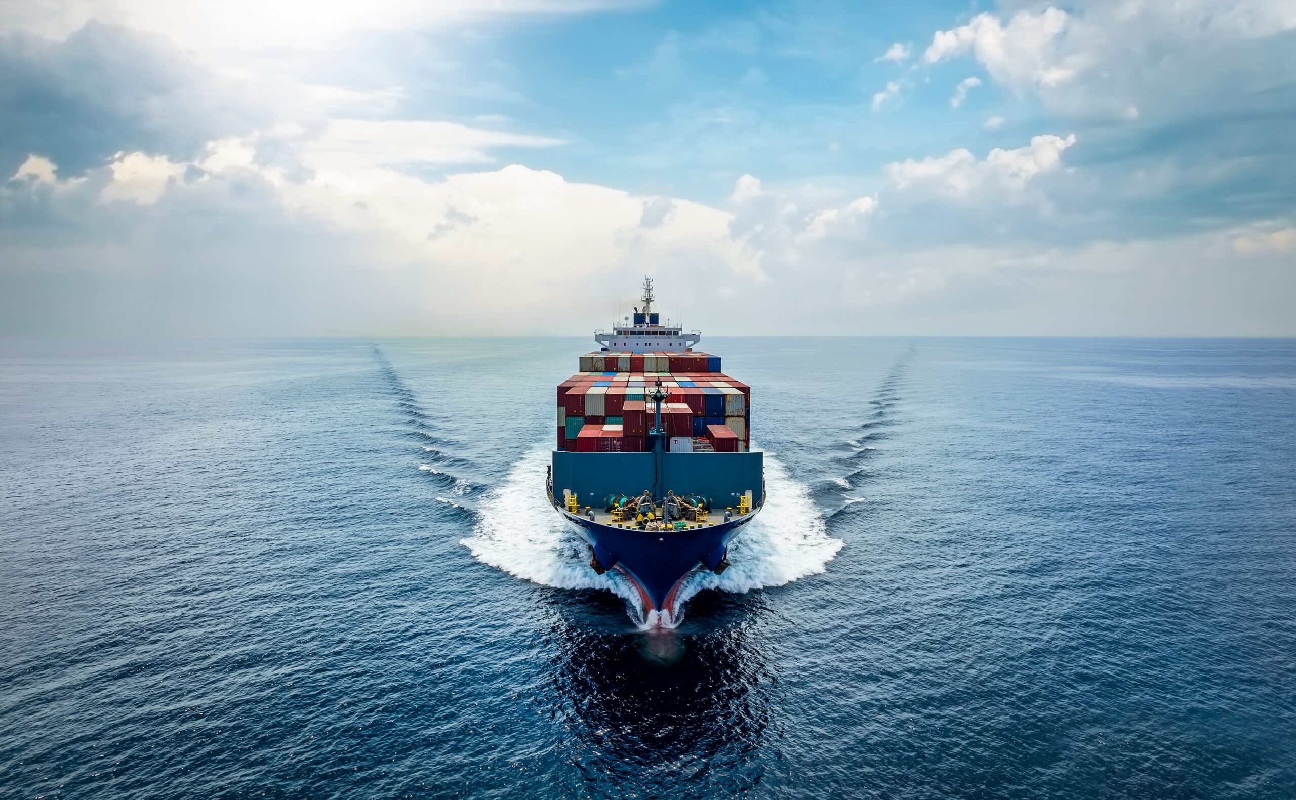 Trump Weighs Extending Jones Act Waiver to Ease Fuel Supply Pressures ...