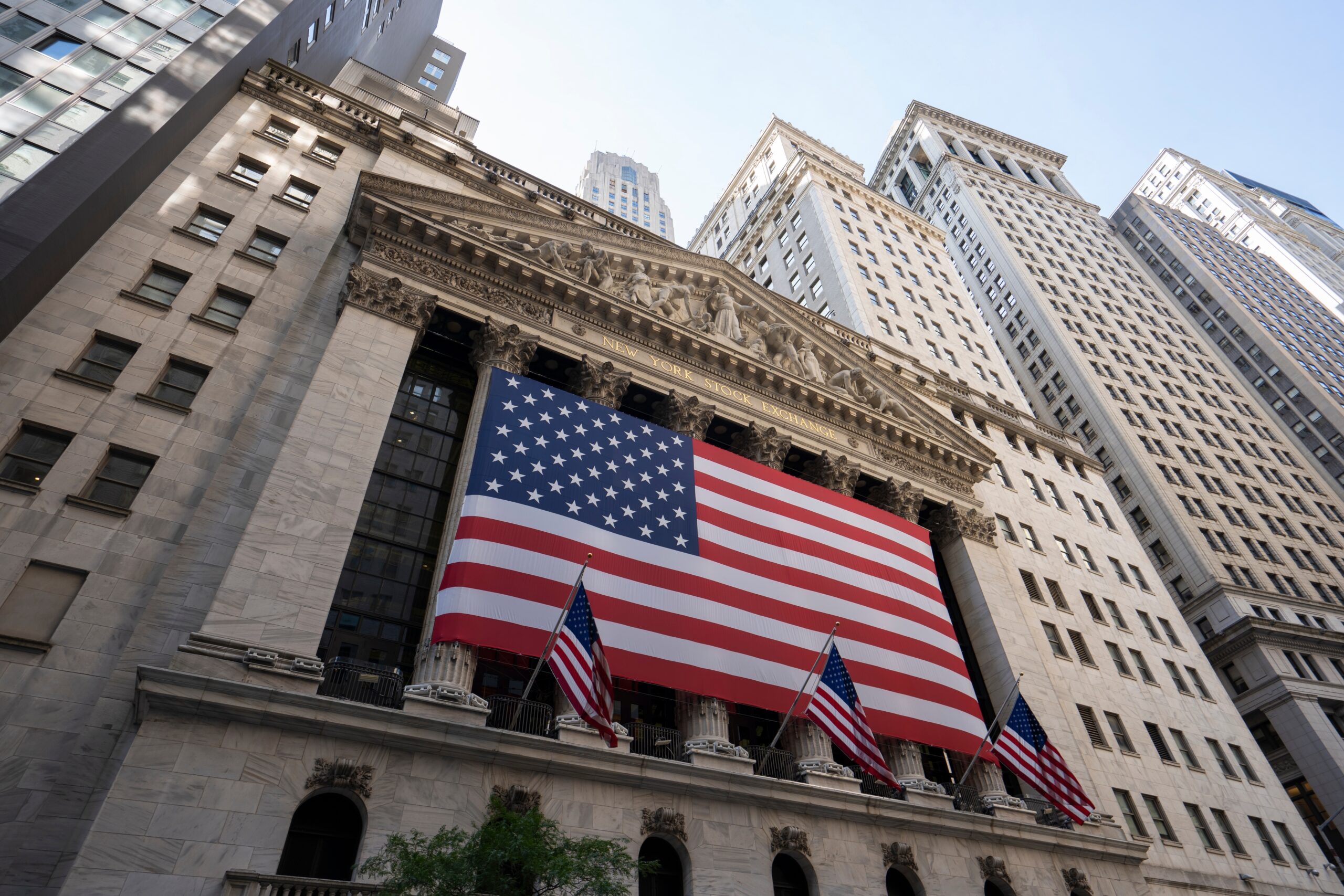 Stocks Rise as Ceasefire Signals Ease Market Fears, Tech Leads Rally