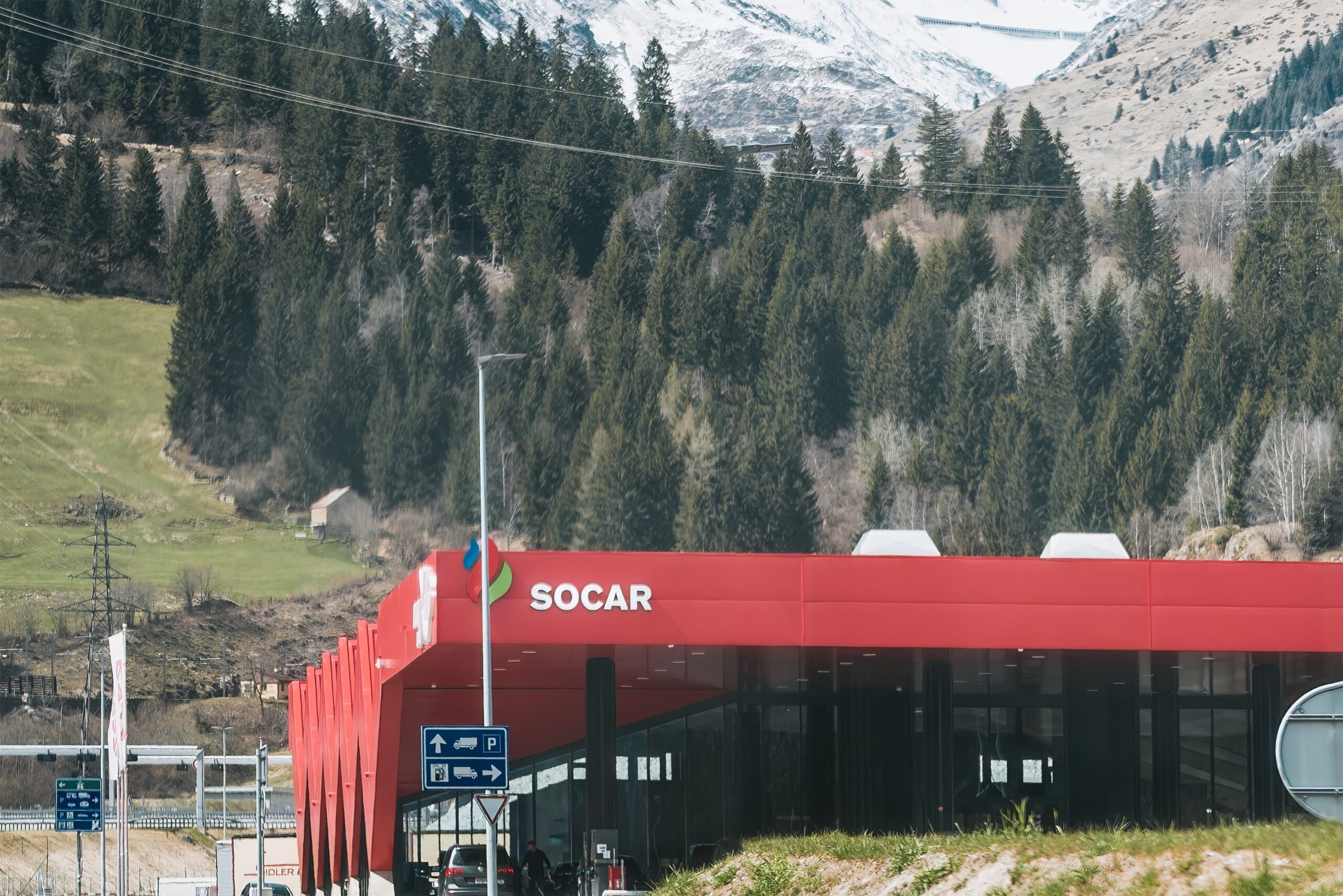 Europe Fuel Prices Surge Past $10 a Gallon as Iran Conflict Disrupts Energy Markets