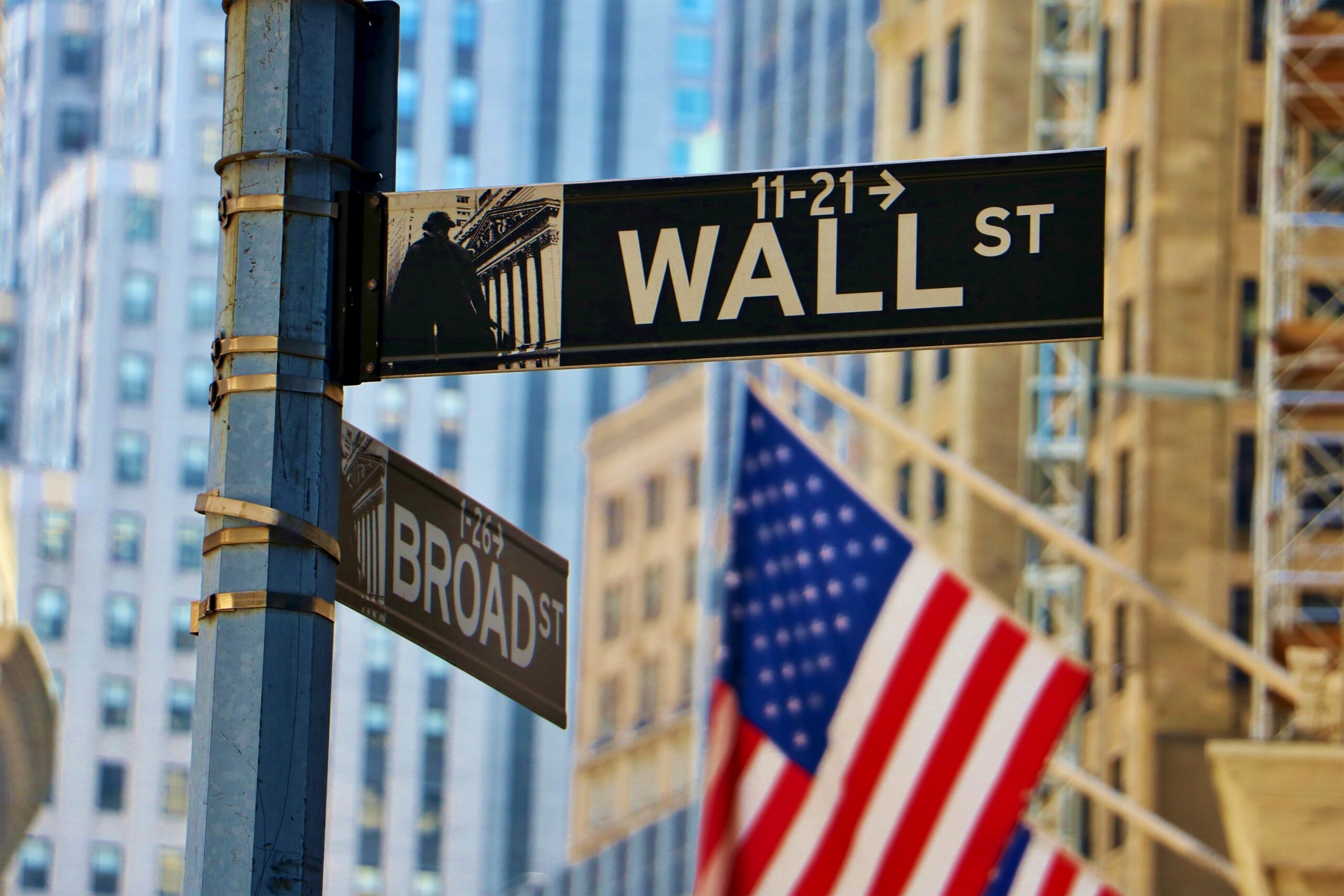 Wall Street Climbs Ahead of Holiday as Dow Hits Record High on War Progress and Tech Rally