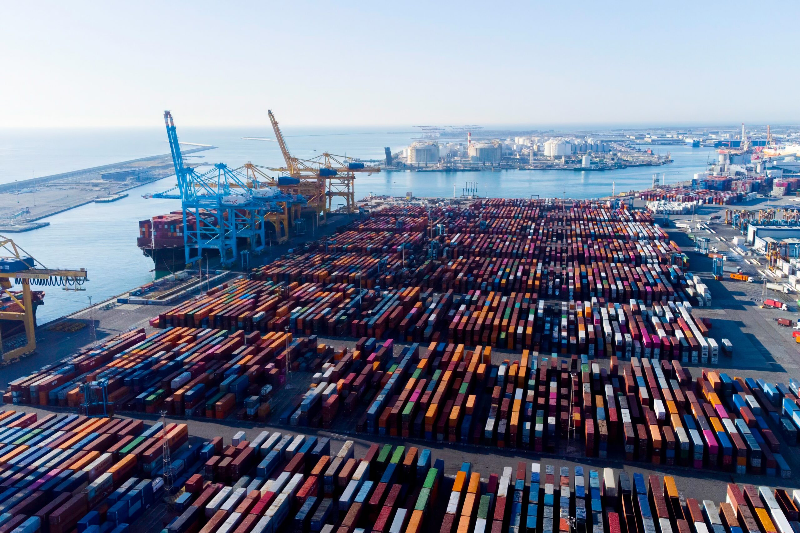 $166 Billion Tariff Refund Program Launches, but Payments Flow to Businesses as Consumers Left Waiting