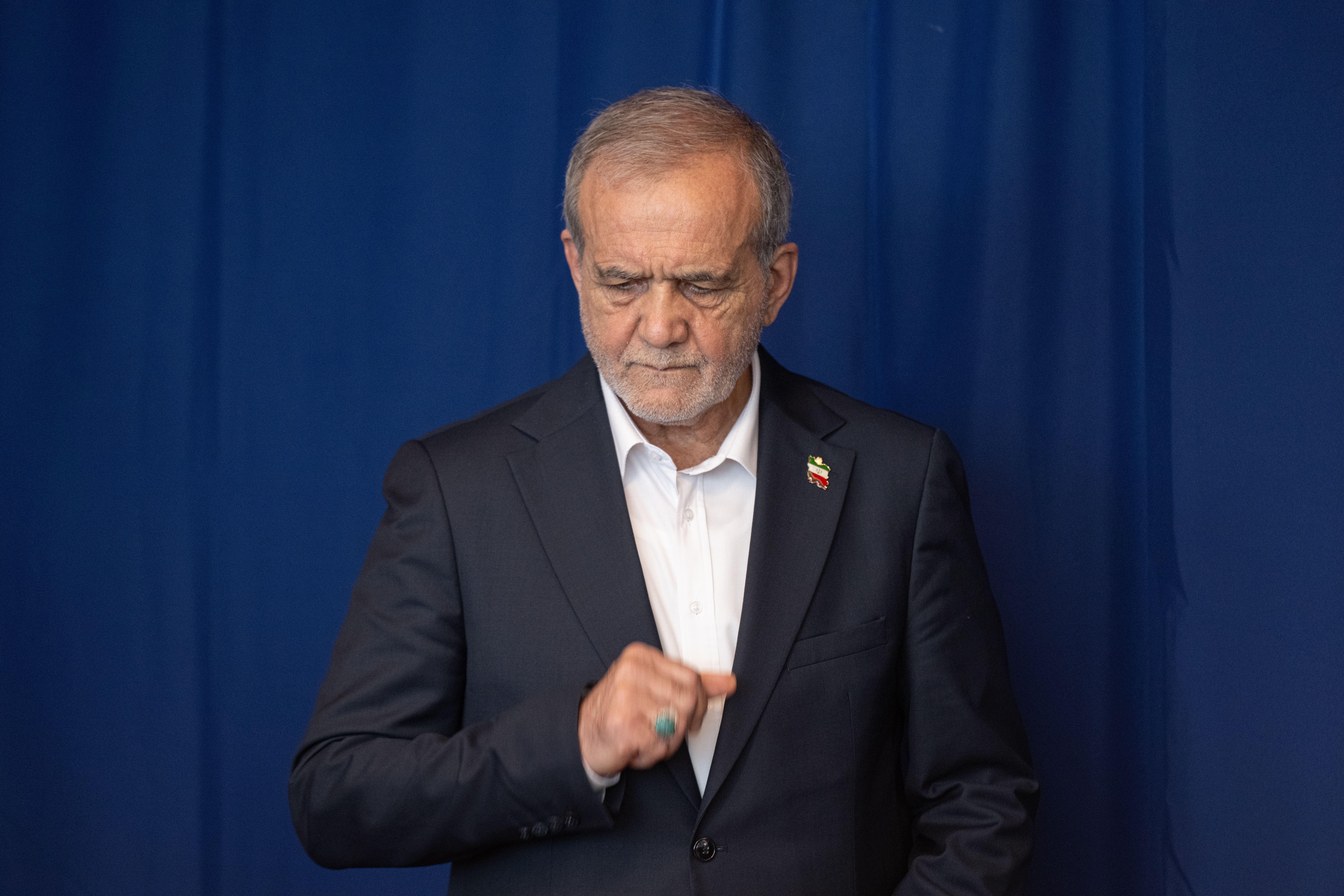 Iran Signals Talks at Risk as Lebanon Strikes and Hormuz Dispute Undermine Ceasefire