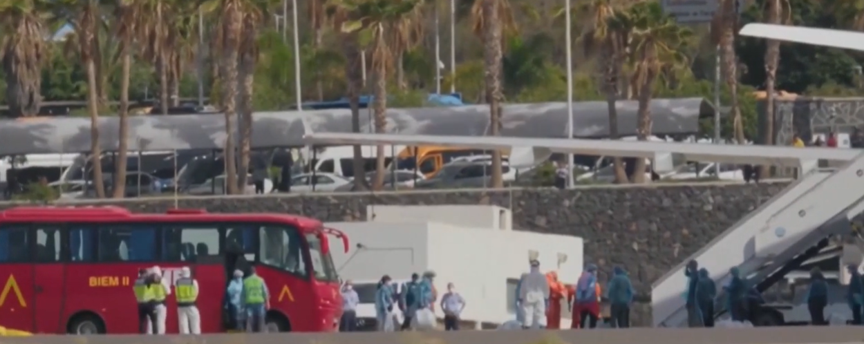 Cruise Ship Passengers Evacuated in Tenerife After Deadly Hantavirus Outbreak