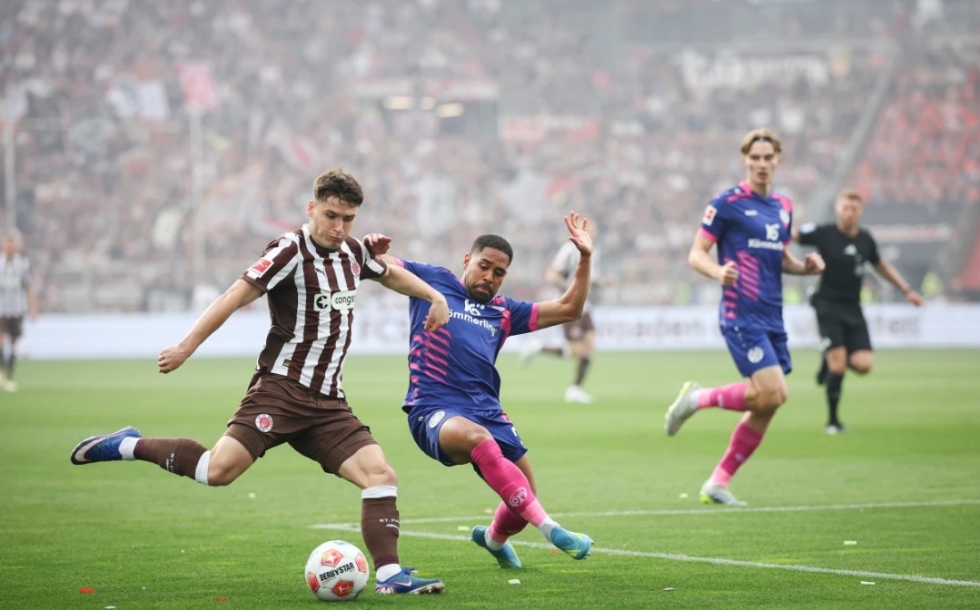 Bundesliga Survival Fight Intensifies as Champions League Race Reaches Boiling Point