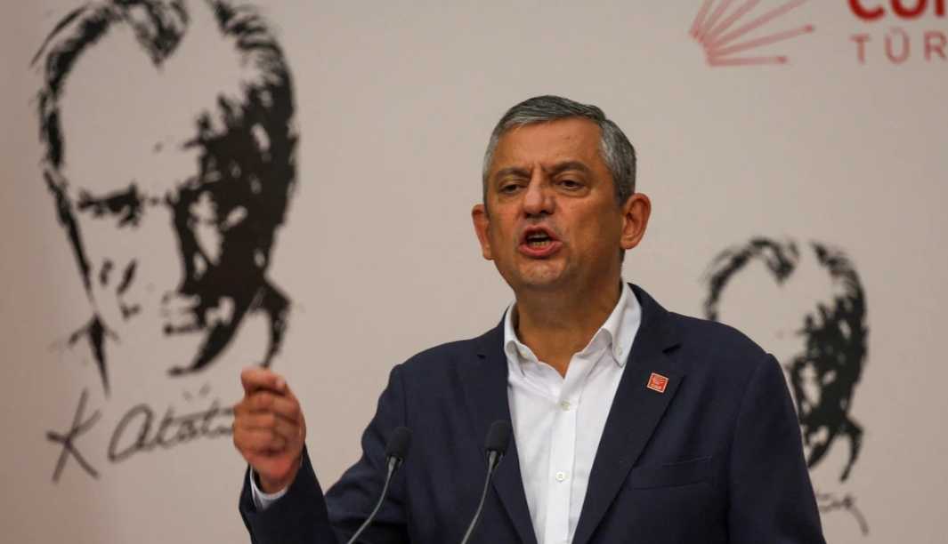 Turkey Detains Opposition Figures After Court Ousts CHP Leader in Deepening Political Crisis