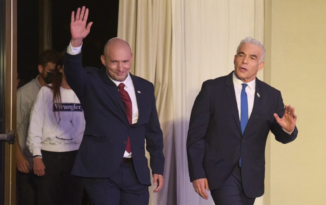 Lapid Attacks Emerging U.S.-Iran Deal as Netanyahu Faces Growing Political Pressure Ahead of Israeli Elections