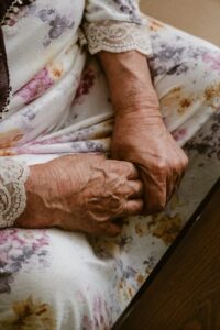 A Hospice Chaplain Reveals the One Thing You Should Do Before You Die