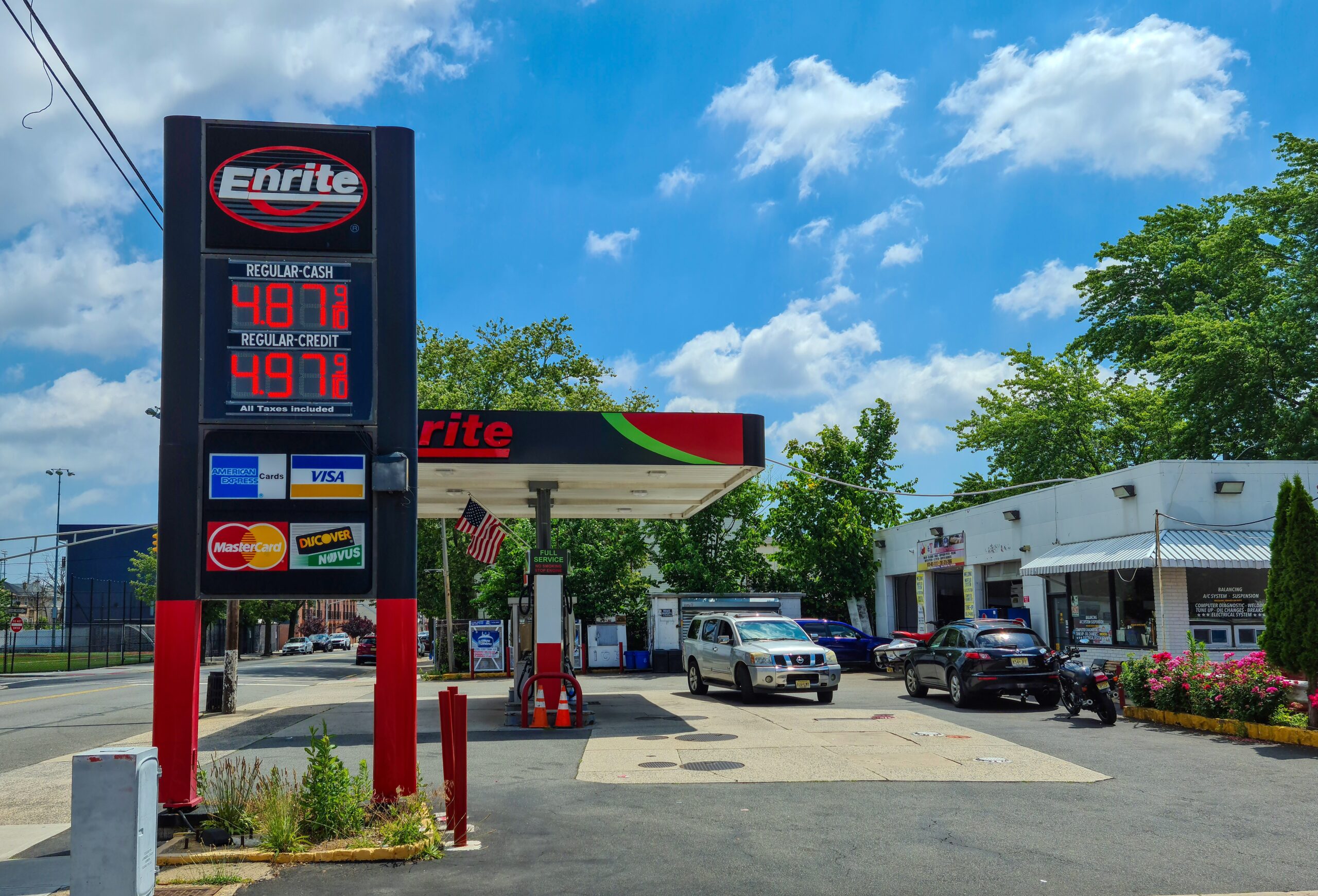 Trump Pushes Temporary Federal Gas Tax Suspension as Fuel Costs Surge ...