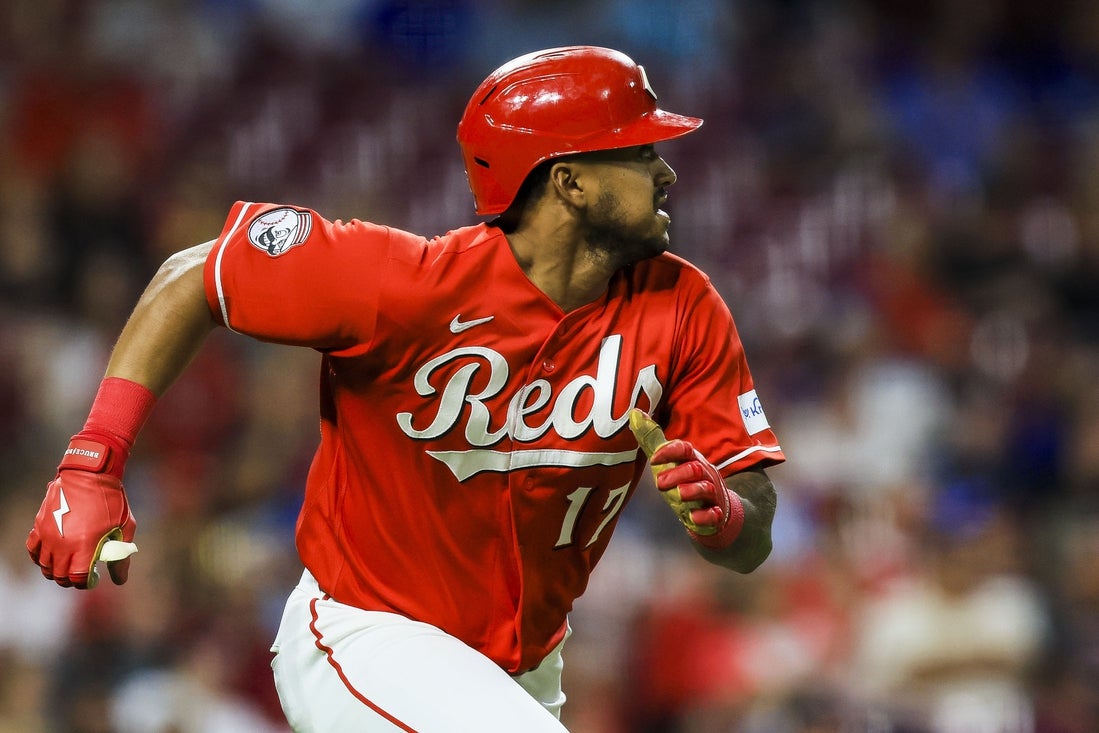 Reds activate RHP Emilio Pagan, send OF Dane Myers to IL