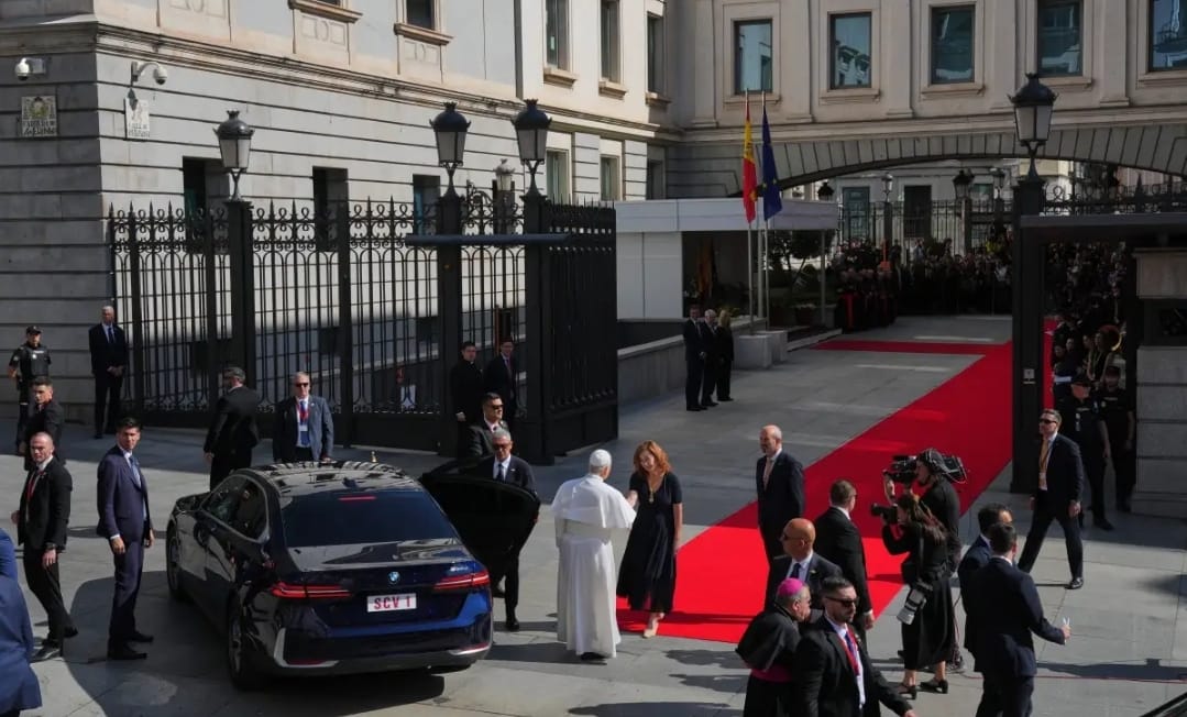 Pope Leo XIV Calls for Migrant Rights, Peace and Moral Renewal in Historic Address to Spanish Parliament