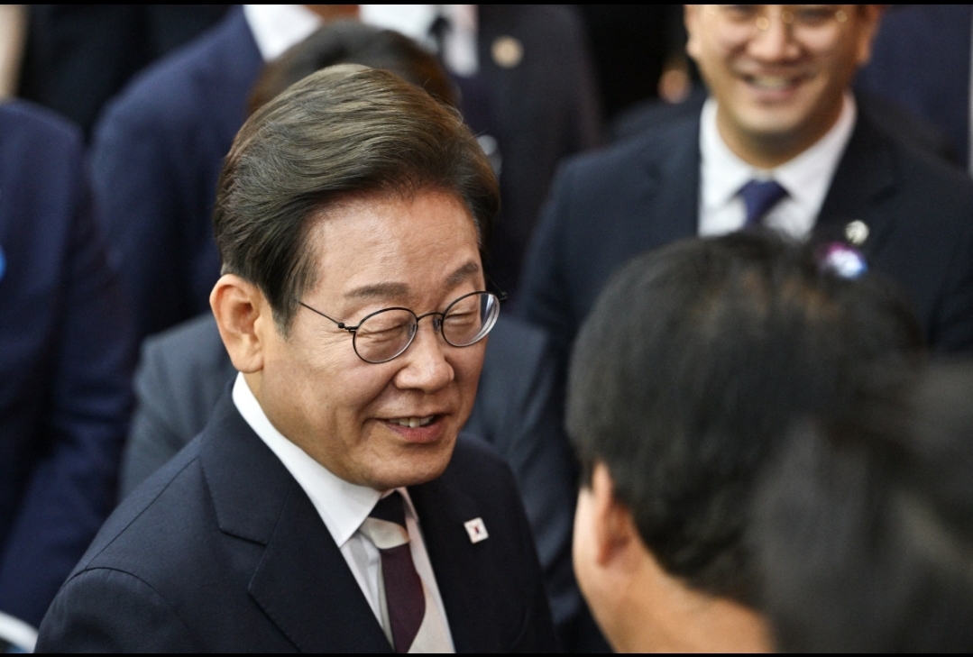South Korea’s Ruling Party Dominates Local Elections but Conservatives Hold Seoul in Key Political Test
