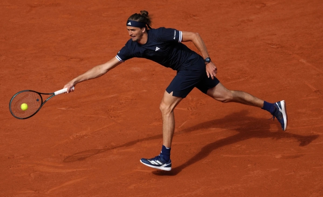 Zverev Faces Career-Defining French Open Final as Cobolli Chases Italian Tennis History