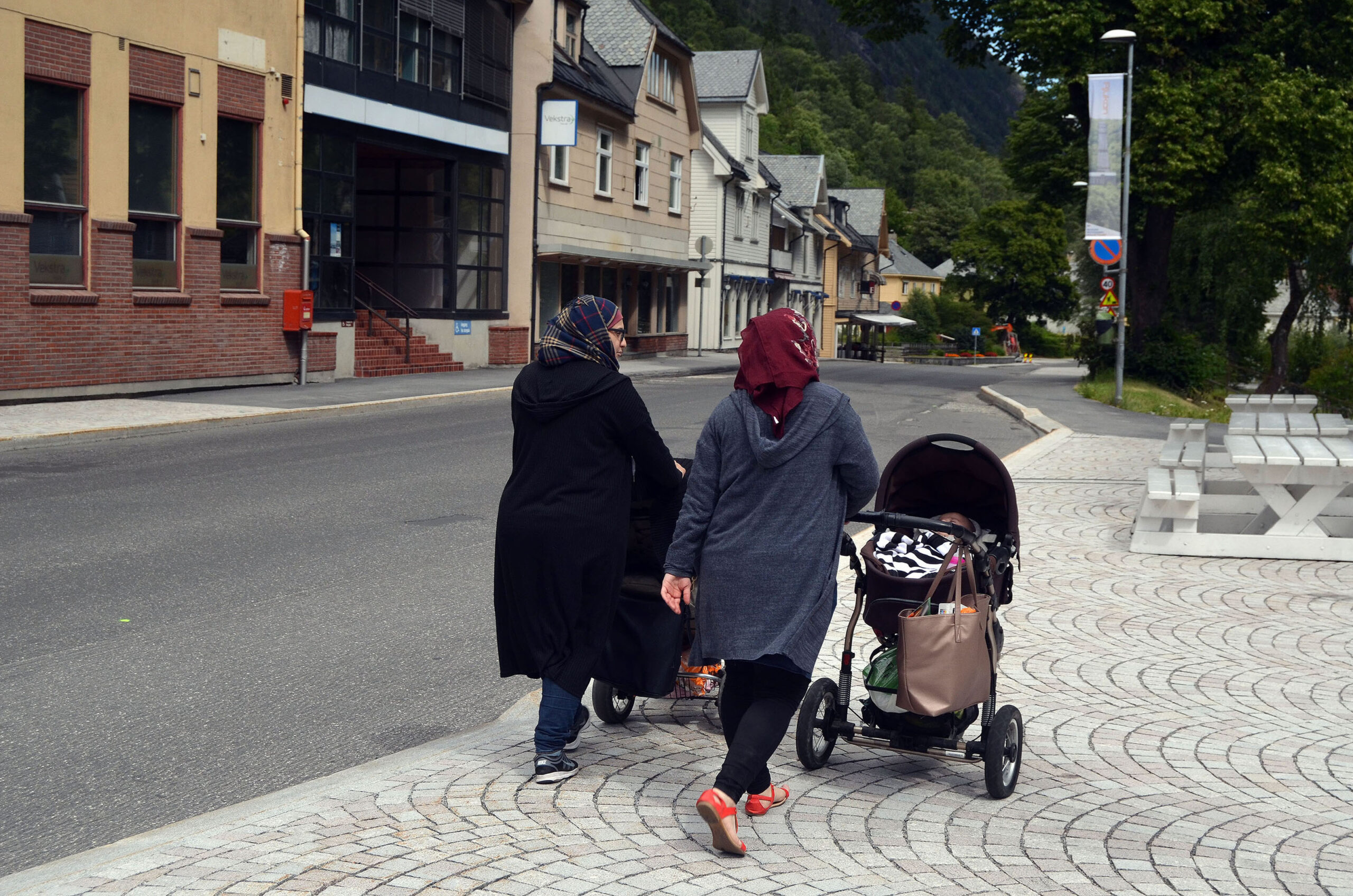 Sweden Ends Permanent Residence Permits For Asylum Seekers Under New Immigration Law