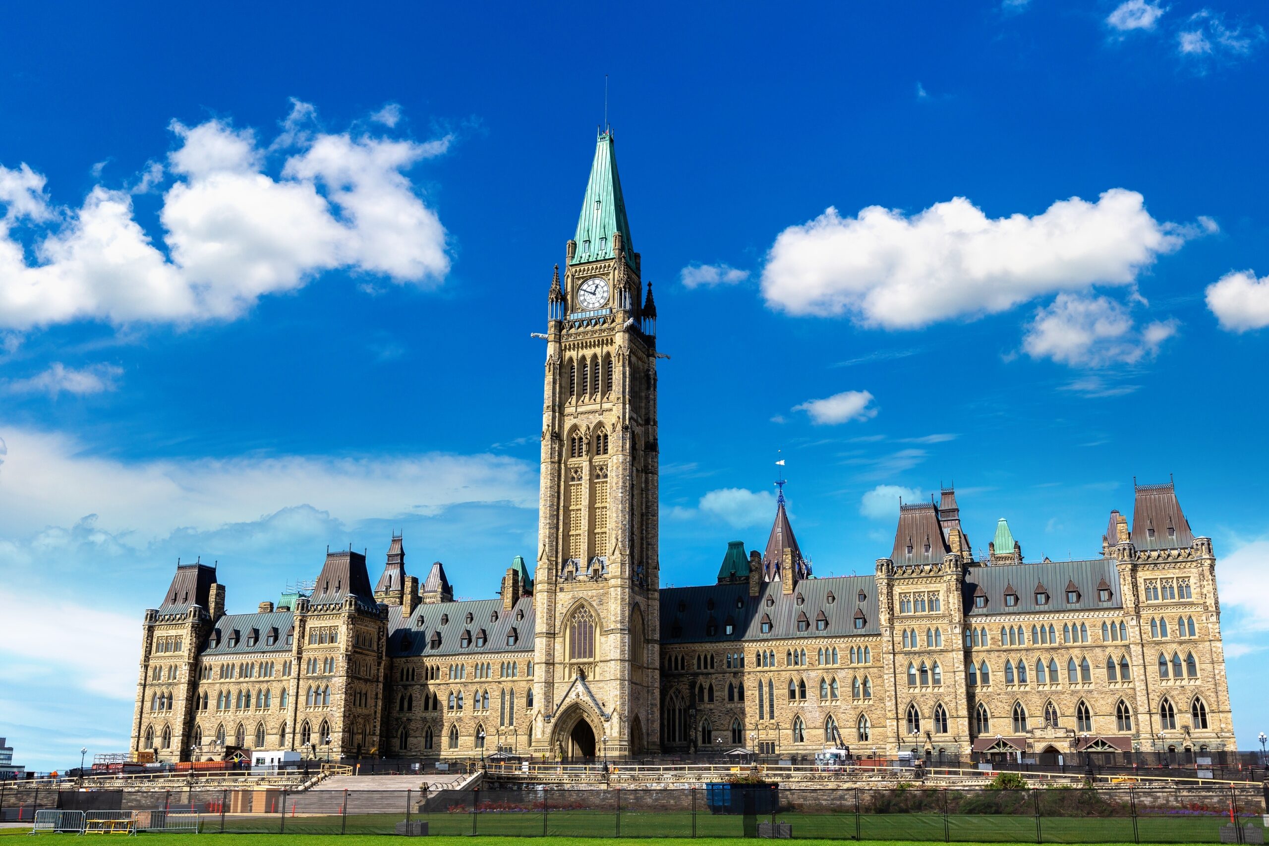 Canada’s Bill C-9 Clears Parliament After Failed Bid to Withdraw Hate-Crime Legislation
