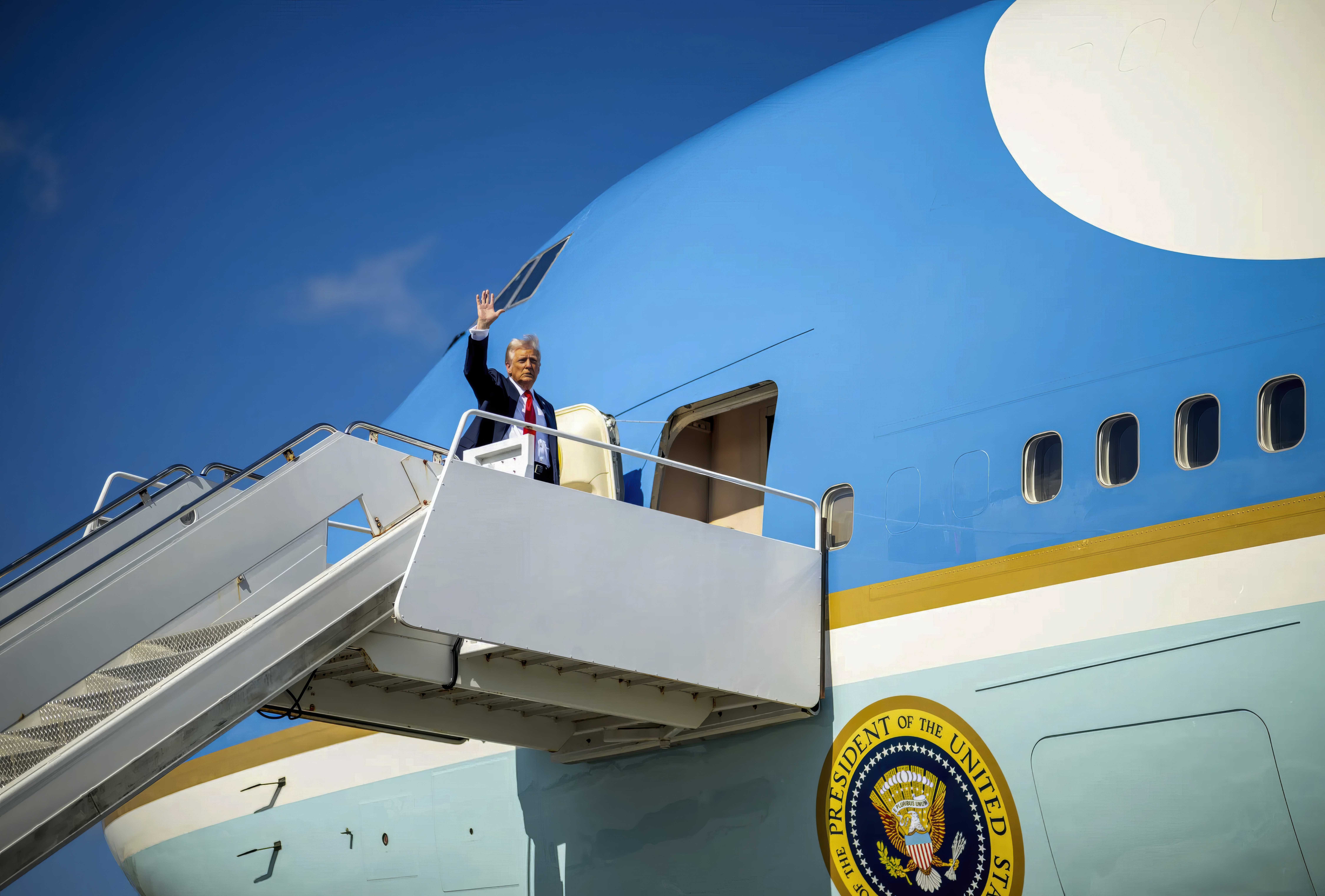Trump Arrives at G7 Summit in France With Iran Deal, Ukraine War and Trade on Agenda