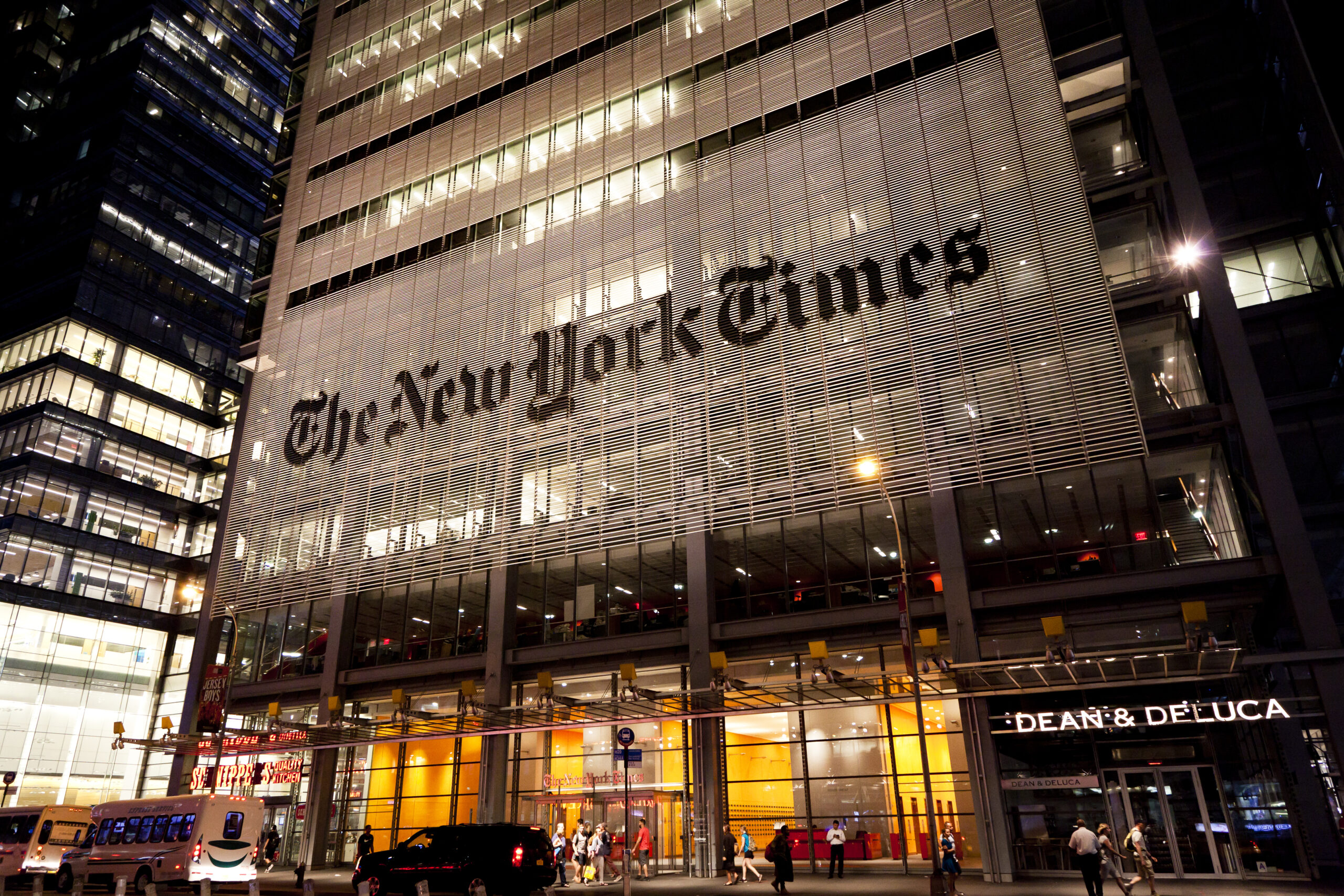 New York Times Faulted Again Over Trump-Russia Surveillance Claims Years After Pulitzer Win