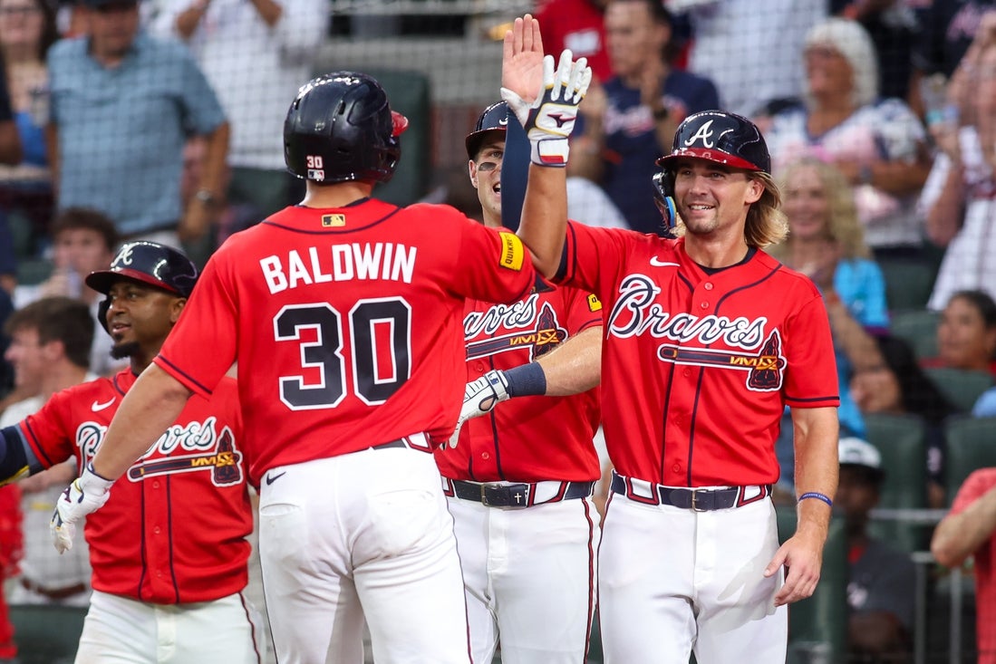 Braves return from break with a bang, dominate Rangers