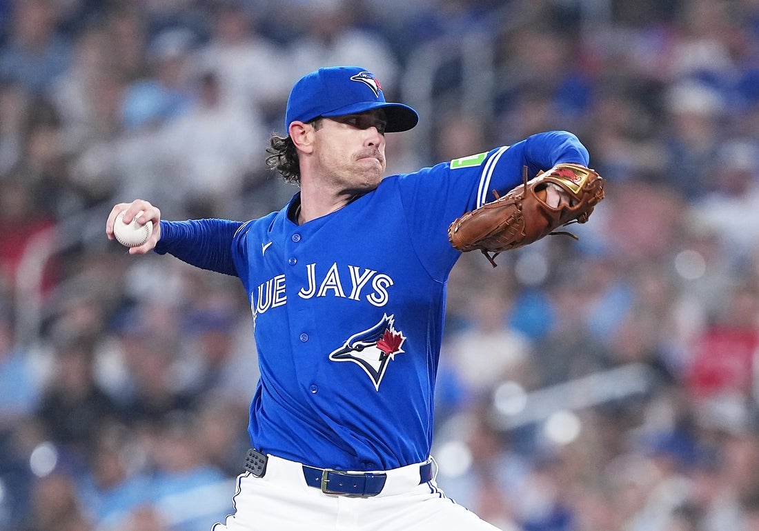 Blue Jays blank White Sox, snap 3-game skid behind Shane Bieber’s strong start