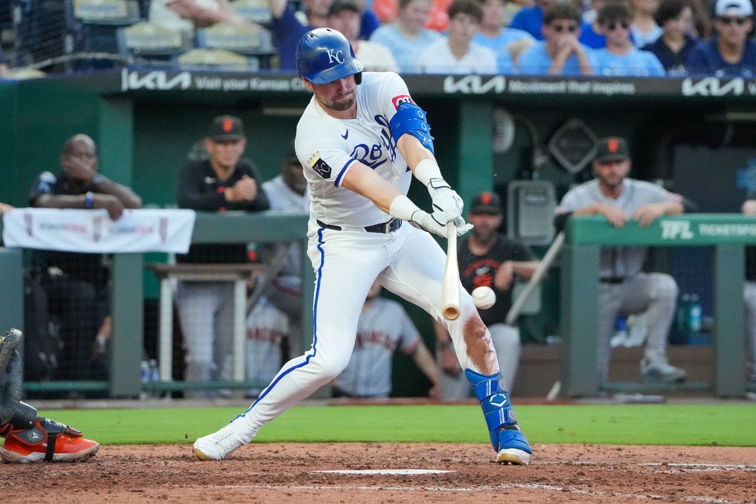 Late-game heroics help Royals take down Giants