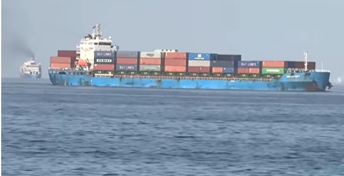 U.S. Reimposes Naval Blockade on Iran as Fighting Around Strait of Hormuz Intensifies